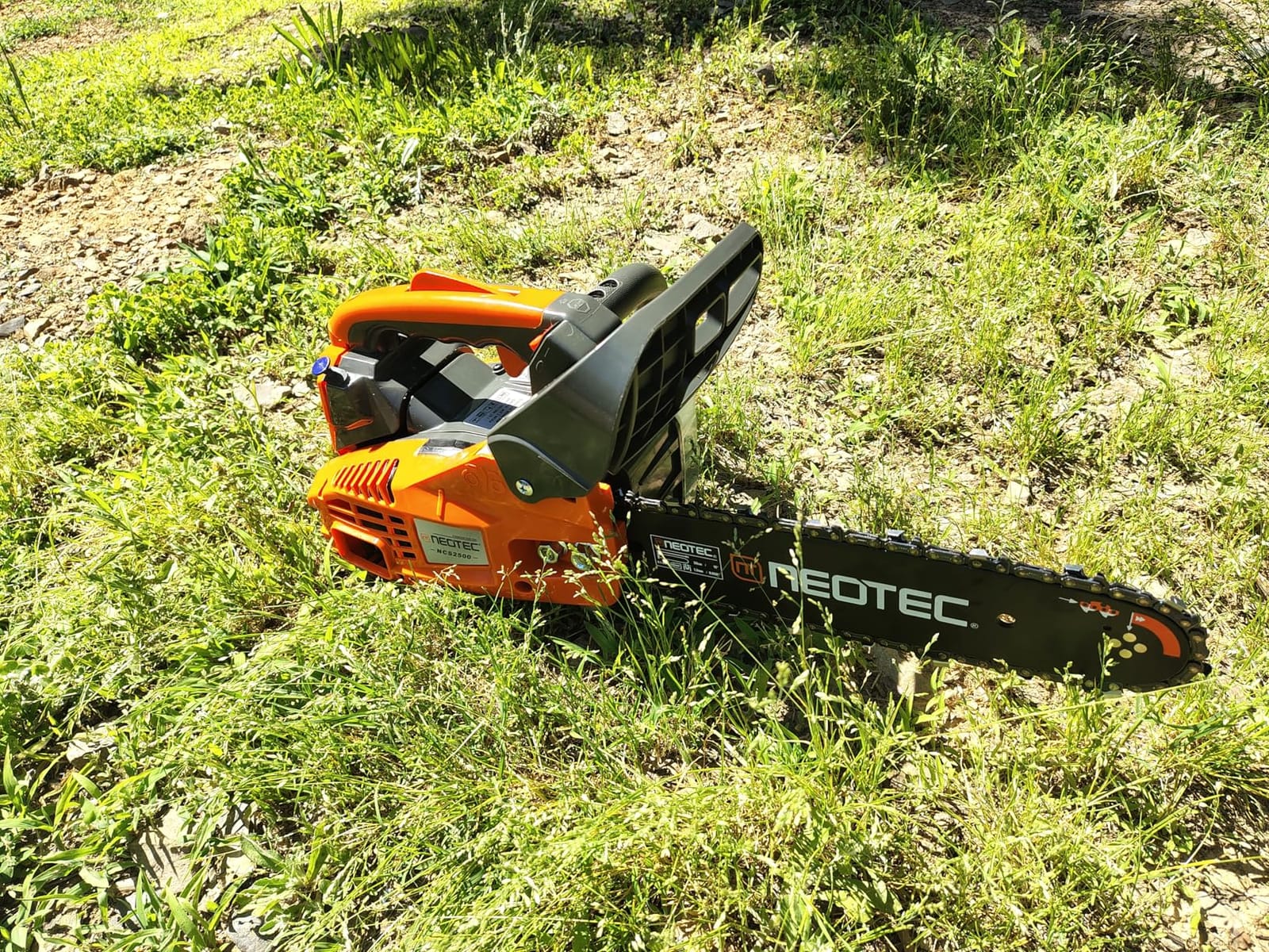 NEO-TEC 12 Inch Top Handle Gas Chainsaw 25.4cc 2-Stroke Portable Small Gas Powered Chain Saws Motosierra De Gasolina for Tree-climbing Tree Pruning Wood Cutting Firewood Preparation Yard Maintenance customer photo 1