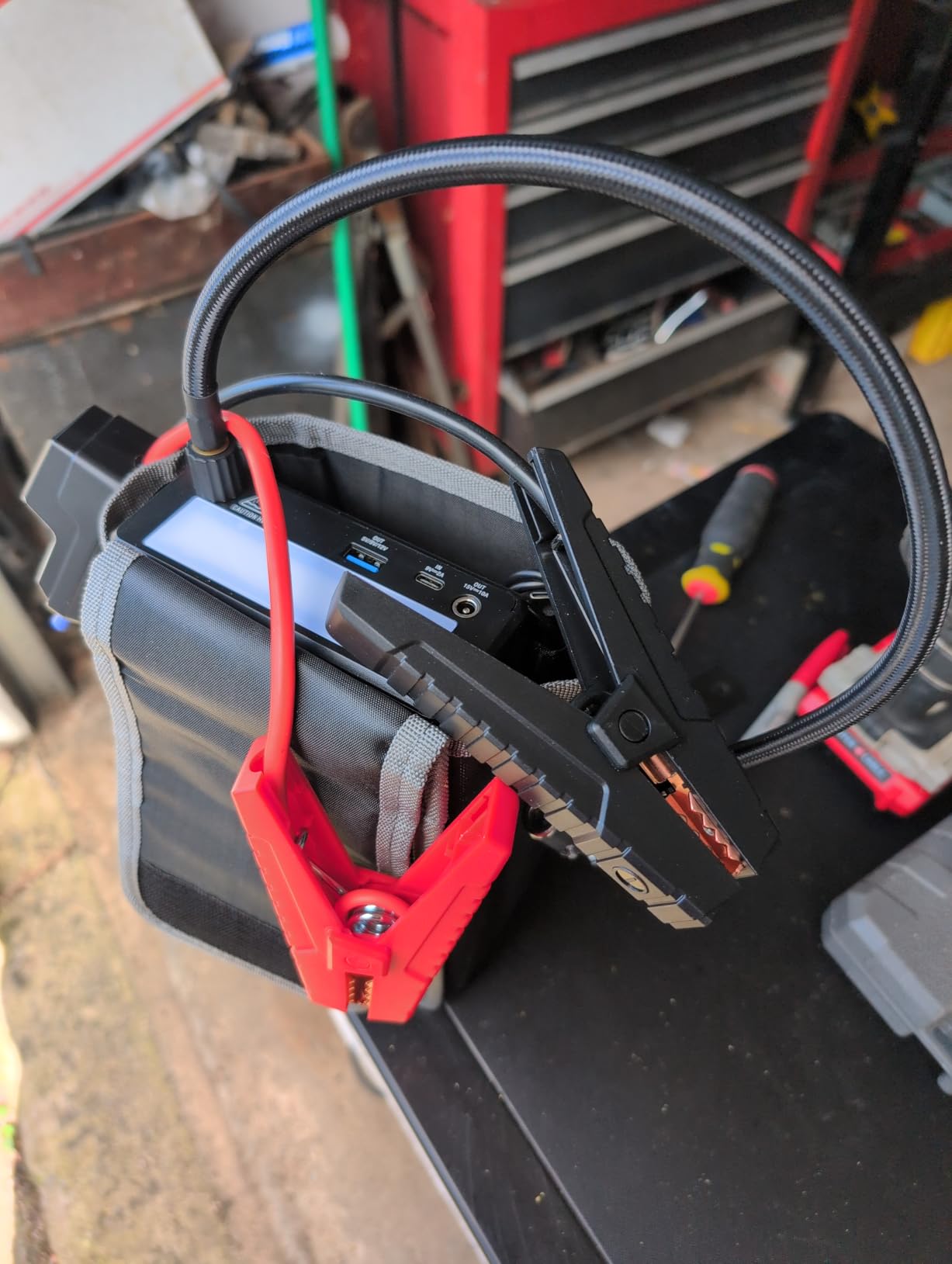 VTOMAN X7 Jump Starter with Air Compressor, 160PSI Auto-Off Tire Inflator customer photo 2