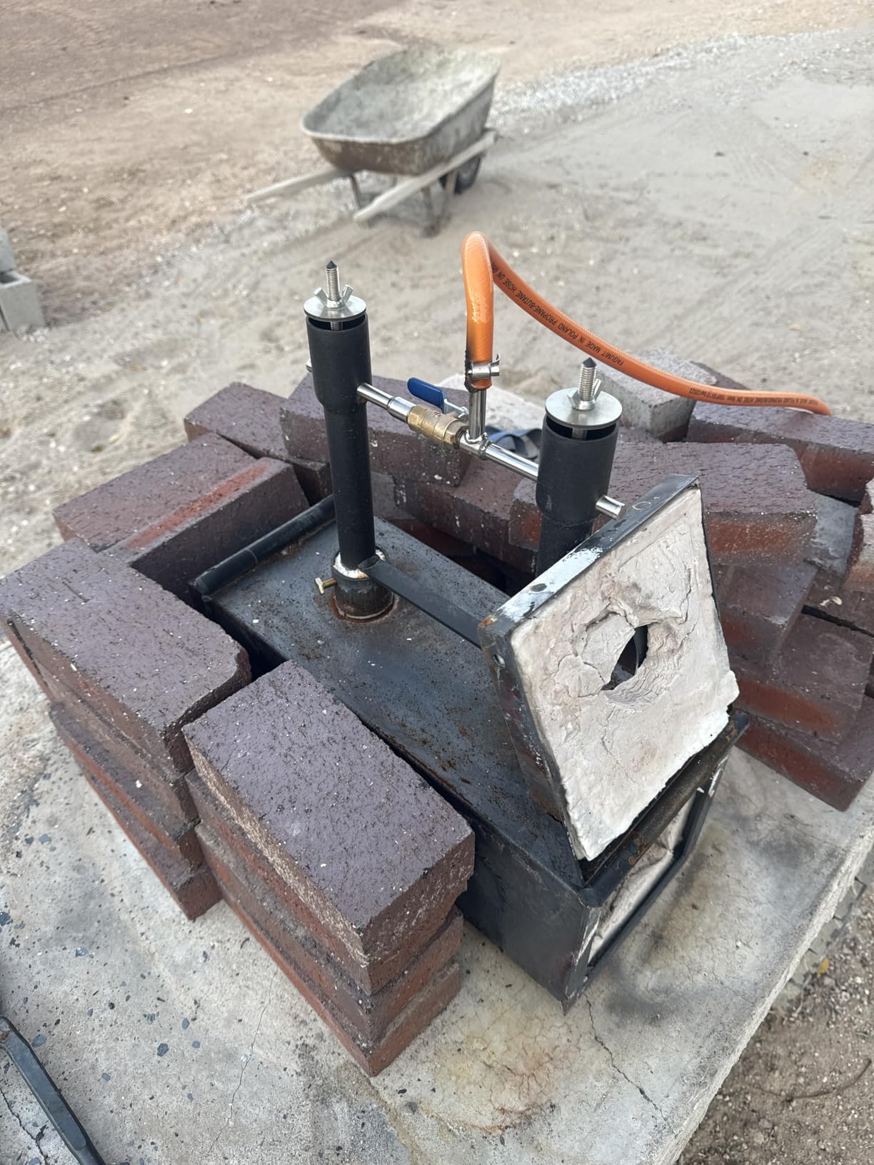 2700F/1482°C Propane Knife Forge, With Dual Burners Portable Propane Forge with Two Durable Doors,Large Capacity Farrier Forge, Square Propane Burner Forge for Knife and Tool Making customer photo 2