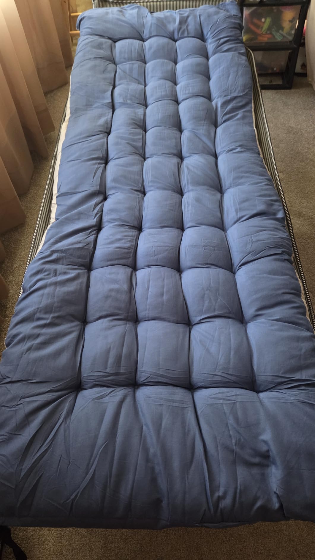 LILYPELLE Folding Camping Cot, Extra Wide Heavy Duty Sleeping Cots customer photo 2