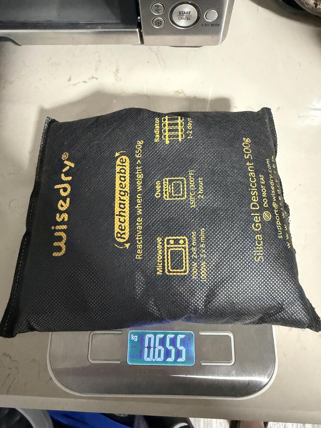 wisedry 4 x 500 Grams [4.4 lbs] Rechargeable Silica Gel Car Dehumidifier, Microwave Fast Reactivated Desiccant Packets Large for Gun Safe Closet Basement Garage Storage Moisture Absorber Bag Reusable customer photo 2