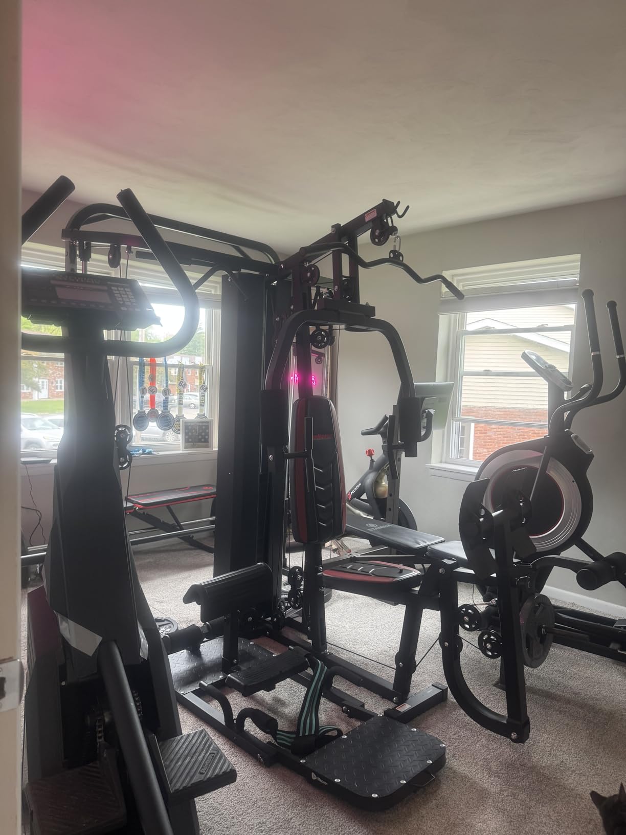 SunHome Multifunction Home Gym Equipment Workout Station, Smith Machine with 138LB Weight Stack, Leg Press, LAT Station for Full Body Training customer photo 2