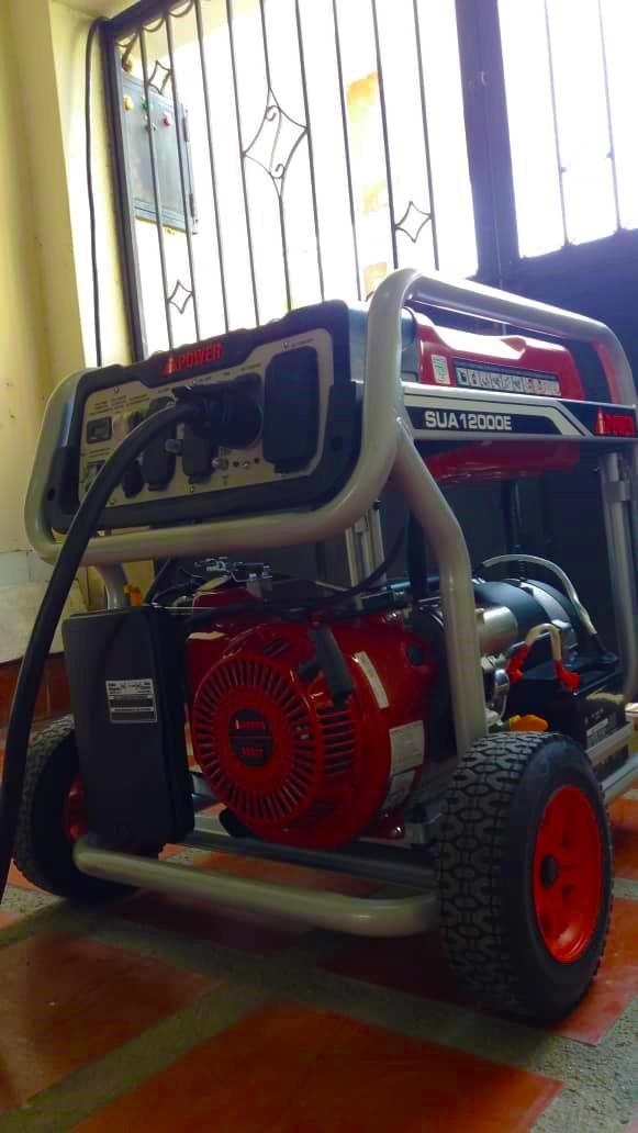 A-iPower 5000-Watt Portable Generator Gas Powered, CO Sensor Shutdown, Heavy Duty Generators with 223cc OHV Engine for Jobsite, RV, Home Backup, Emergency (GXS5000) customer photo 1