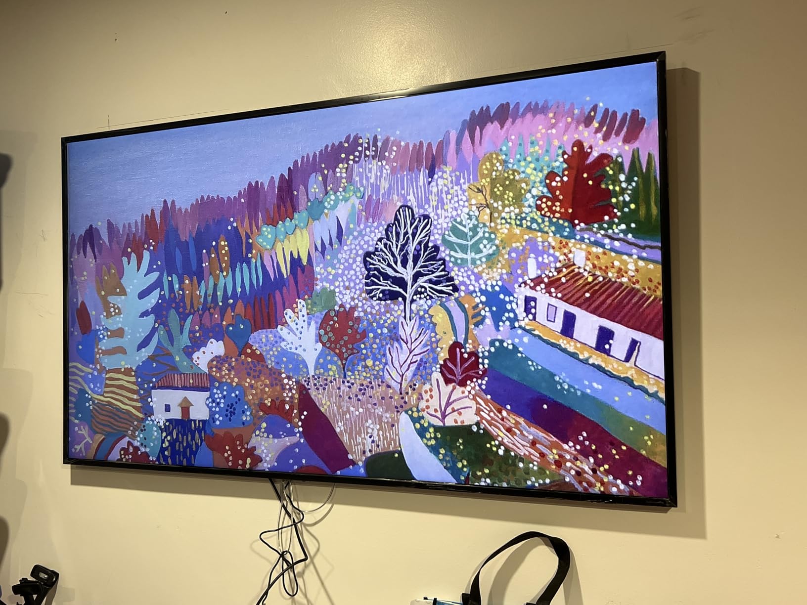 Samsung 85-Inch Class QLED 4K LS03D The Frame Series Quantum HDR Smart TV w/Dolby Atmos, Art Mode, Anti-Reflection, Customizable Frame, Slim Fit Wall Mount with Alexa Built-in (QN85LS03D, 2024 Model) customer photo 1