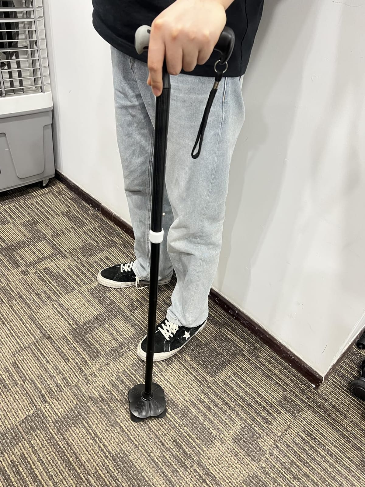 KingPavonini Walking Cane for Men Women Stability, Free Standing Foldable Cane, Ergonomic Handle Pivoting Quad Base, Heavy Duty 350 LBs, Adjustable Walking Canes for Seniors Balance with Travel Bag customer photo 1