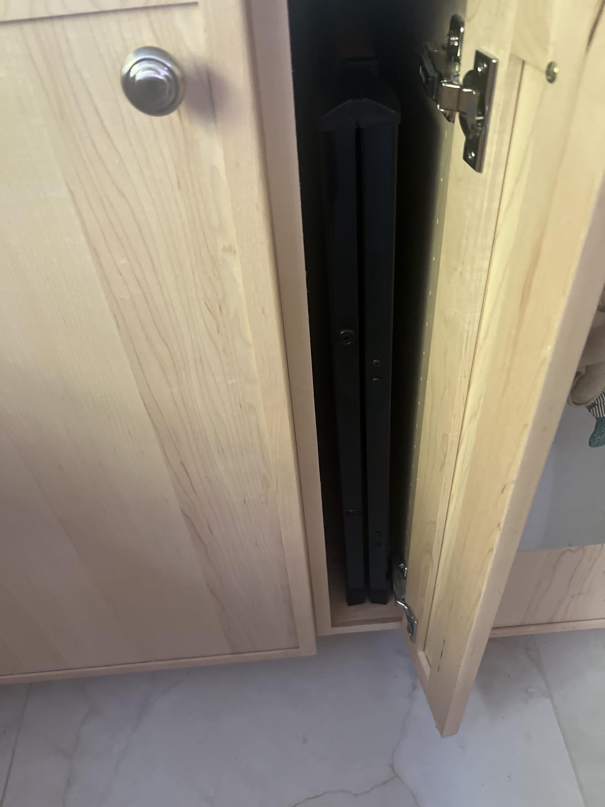 Taranta 2 Step Stool Foldable,Aluminum Step Ladder-BlackWoodgrain customer photo 2