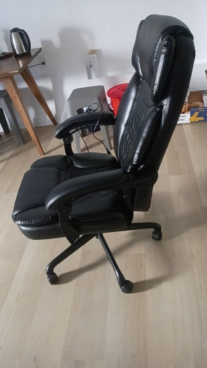 Massage Office Chair with Foot Rest 6 Points Vibration and Heat Home Office Desk Chairs for Heavy People 400lbs Reclining Managerial Chairs Ergonomic Executive Chair (Black) customer photo 1