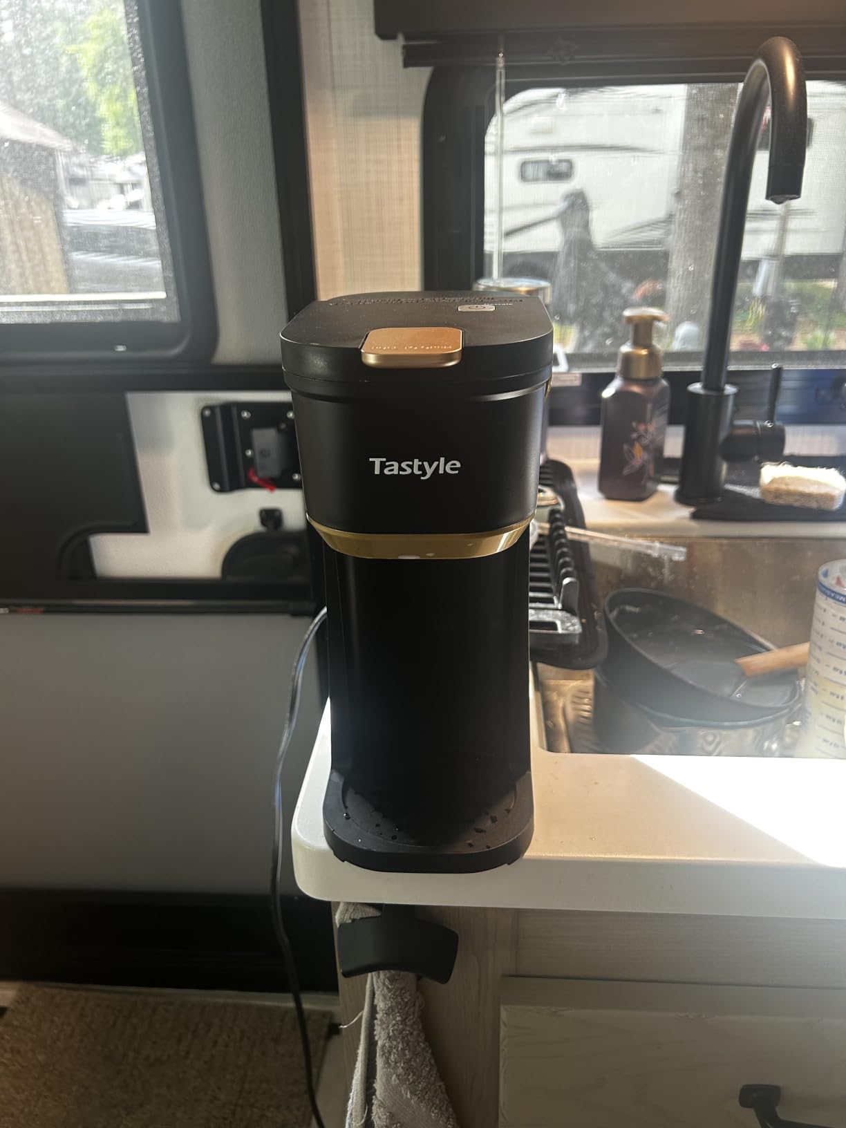 Tastyle Mini Single Serve Coffee Maker for K Cups and Grounds with Handle customer photo 1