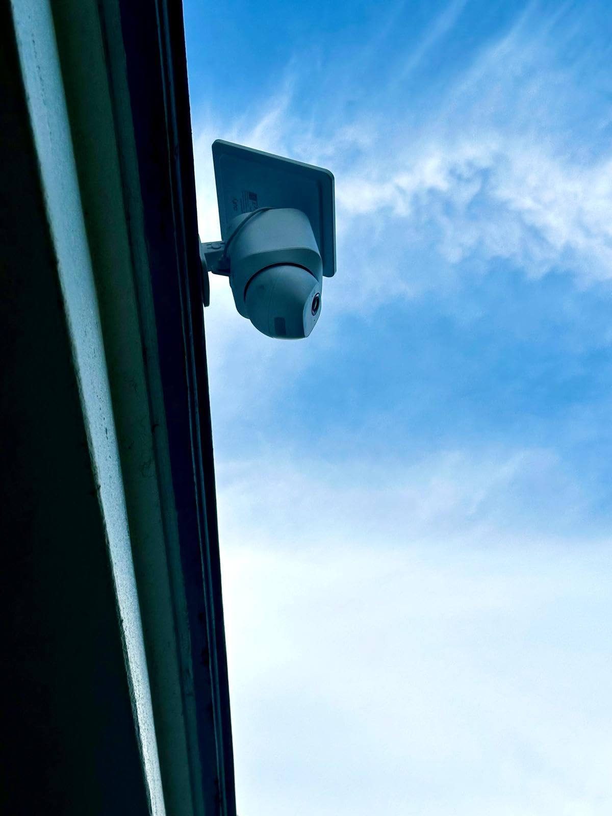 eufy Security SoloCam E30, 2K Solar Security Camera, 360° AI Tracking customer photo 2