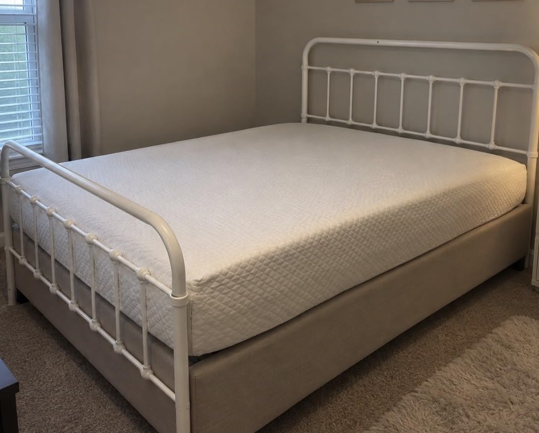 EGOHOME King Size Memory Foam Mattress, 10 Inch Bed Mattress in a Box with Cooling Green Tea Gel, Relieve Pressure with Medium Firm Support, CertiPUR-US Certified, 80''L x 76''W, White customer photo 2