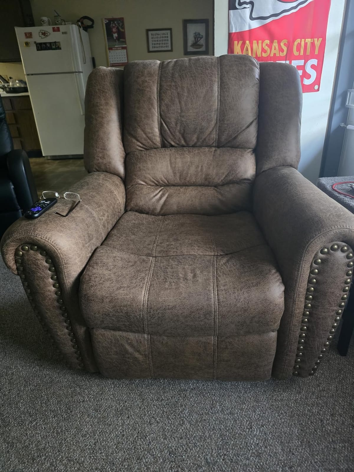 CANMOV Manual Recliner Chair, Classic and Traditional Manual Recliner Chair with Comfortable Arms and Back Single Sofa for Living Room, White Grey customer photo 2
