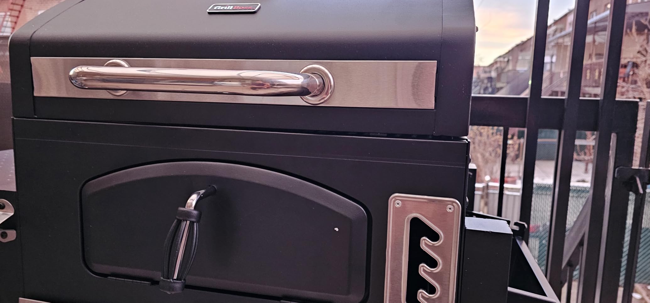 Grill Boss Charcoal Grill w/Large 32
