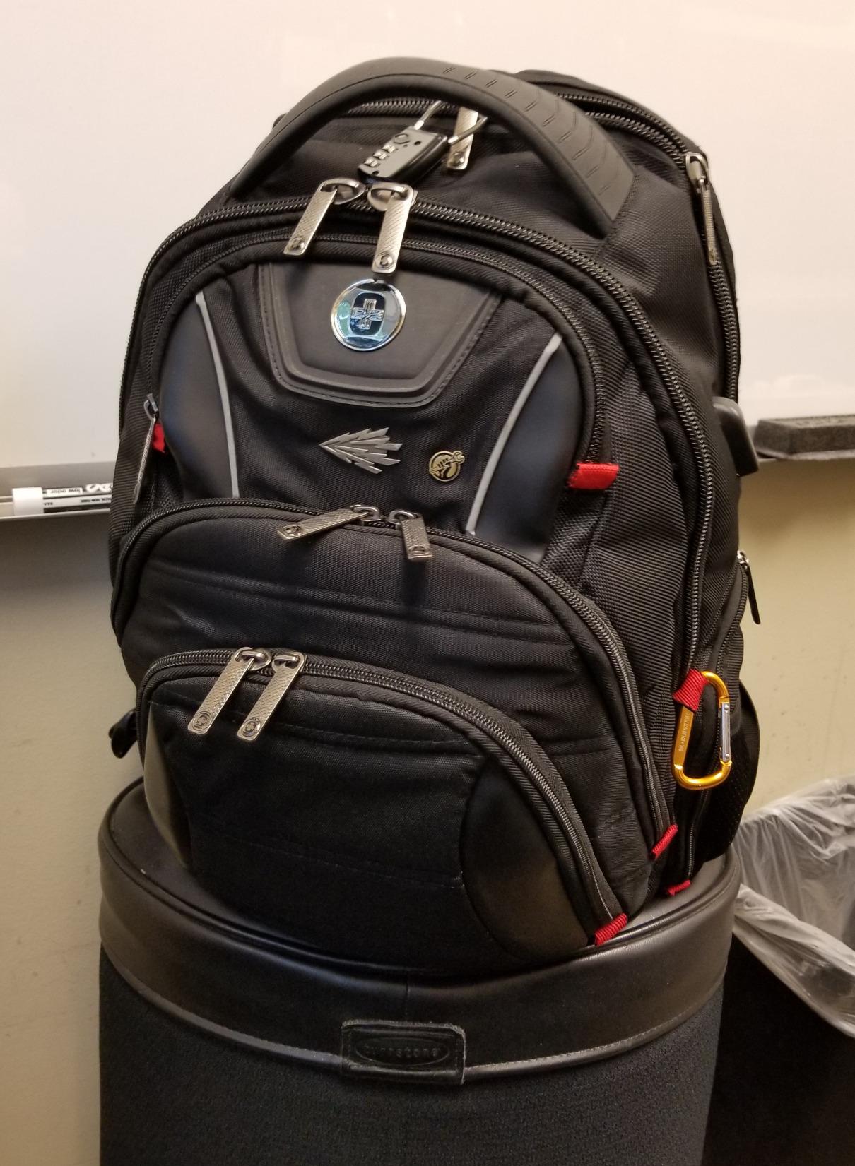 Swissdigital Design Laptop Backpack with Apple Find My Network SD1643FB-01 customer photo 1