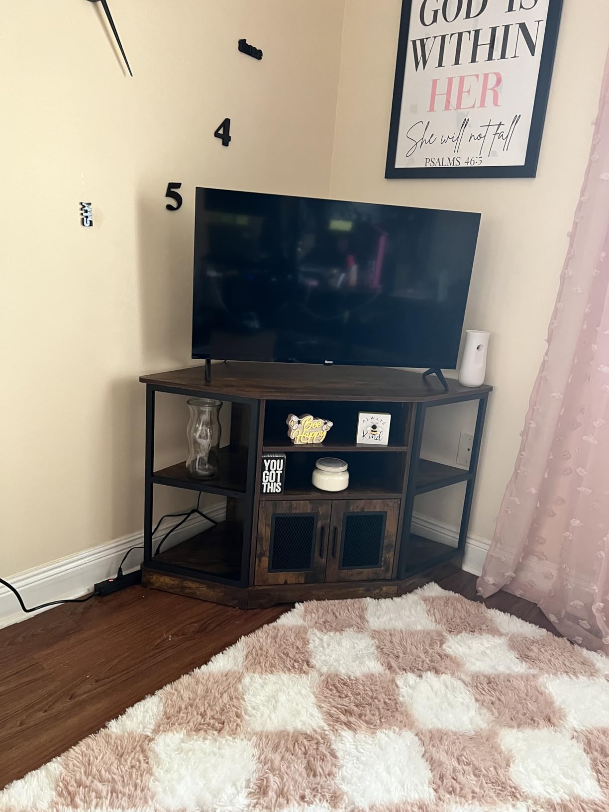 DWVO Farmhouse Corner TV Stand with Power Outlet, TV Console, Rustic Brown customer photo 1