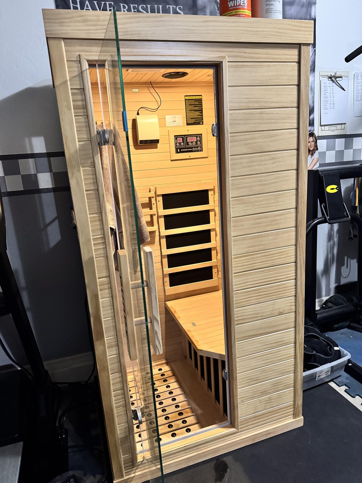 Homsido Far Infrared Sauna, 1-Person Canadian Hemlock Dry Sauna- 1350W Low EMF, 5 Heating Plates, Ionizer, Chromotherapy, Bluetooth Speaker - 33.5x33.5x69in for Home Relaxation customer photo 1