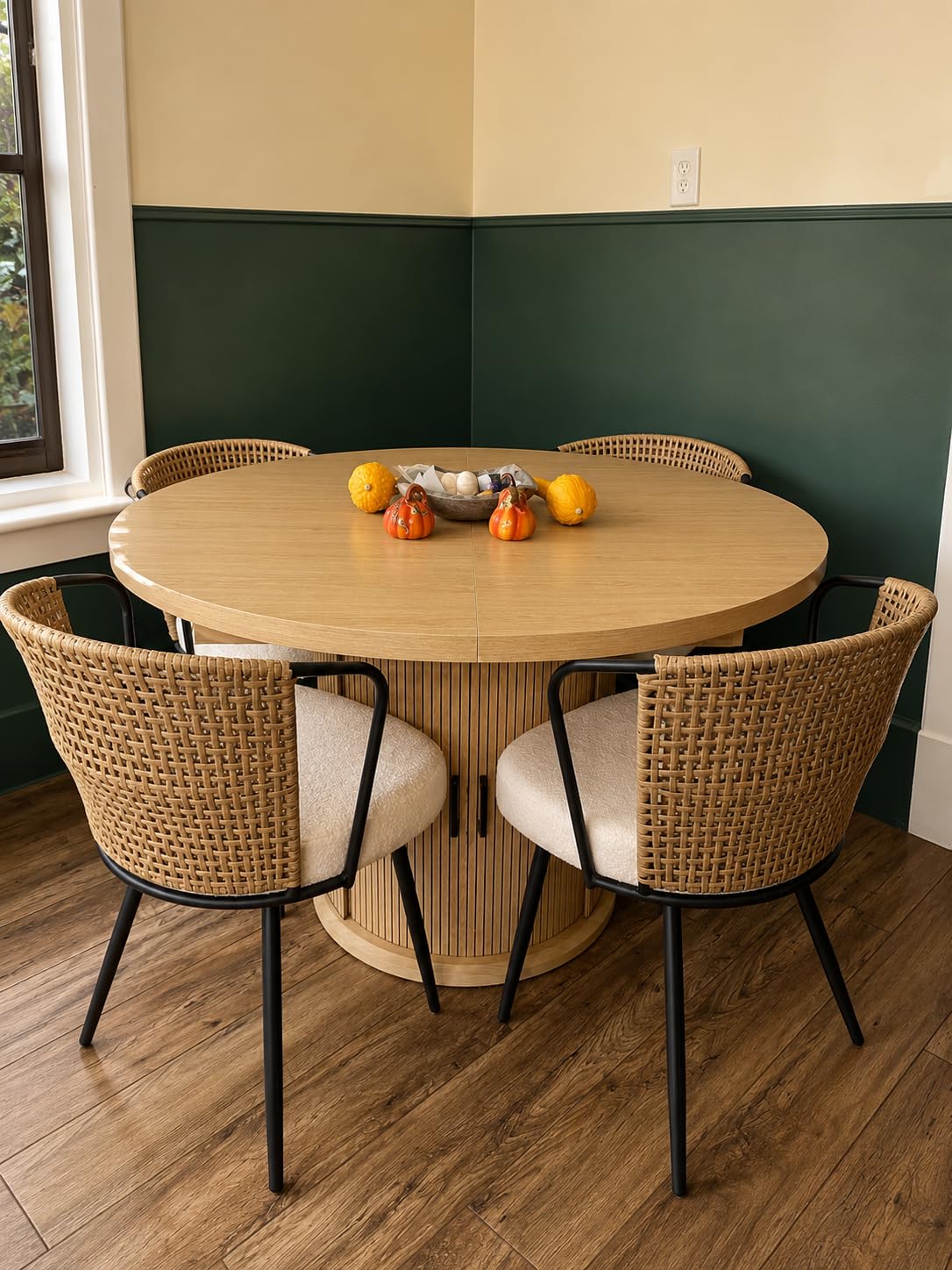 Jocoevol 47″–63″ Extendable Round Dining Table for 4–8 with Dust-Proof 2-Tier Storage Shelf Space-Saving Expandable Dining Room Table Wood Oval Circle Dining Table with Pedestal Base (Natural) customer photo 1