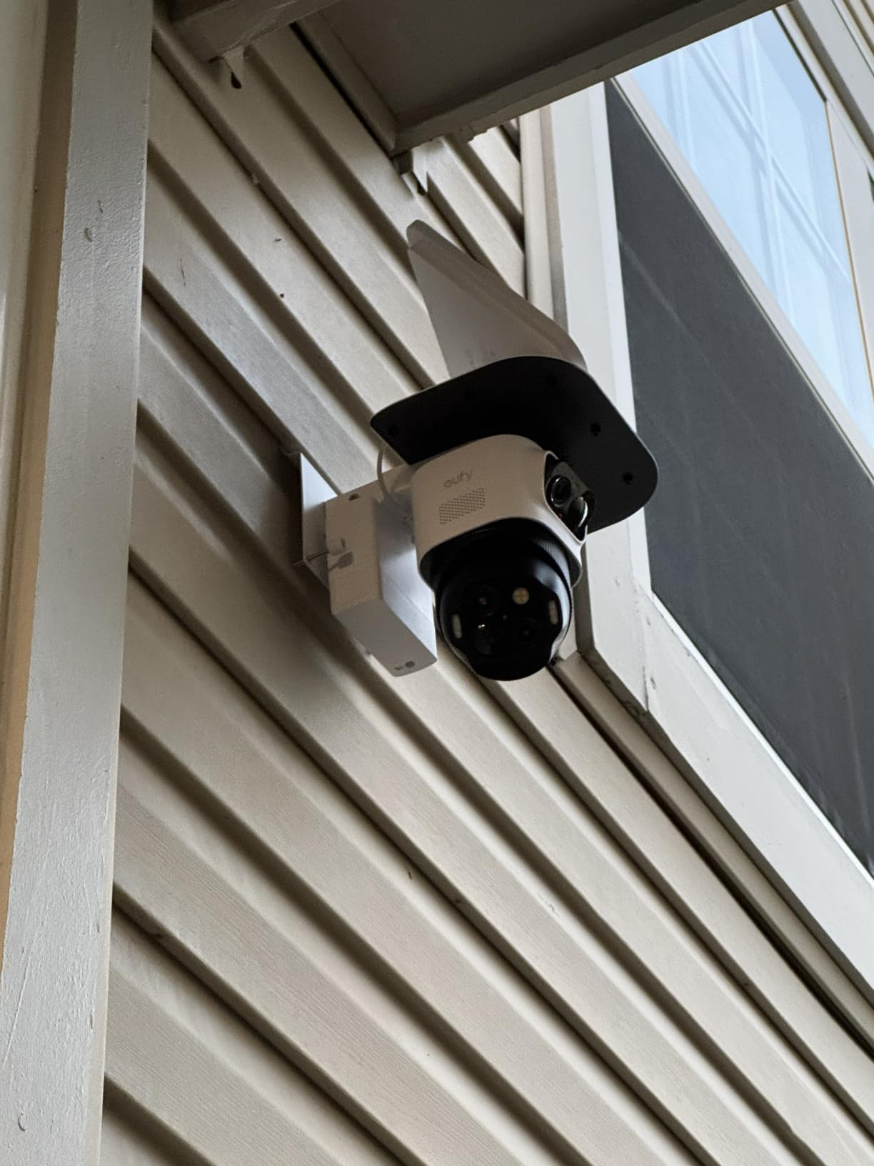 eufy Security eufyCam S4, 4-Cam Kit, 4K Solar, 3-Lens PTZ,Wireless System customer photo 1