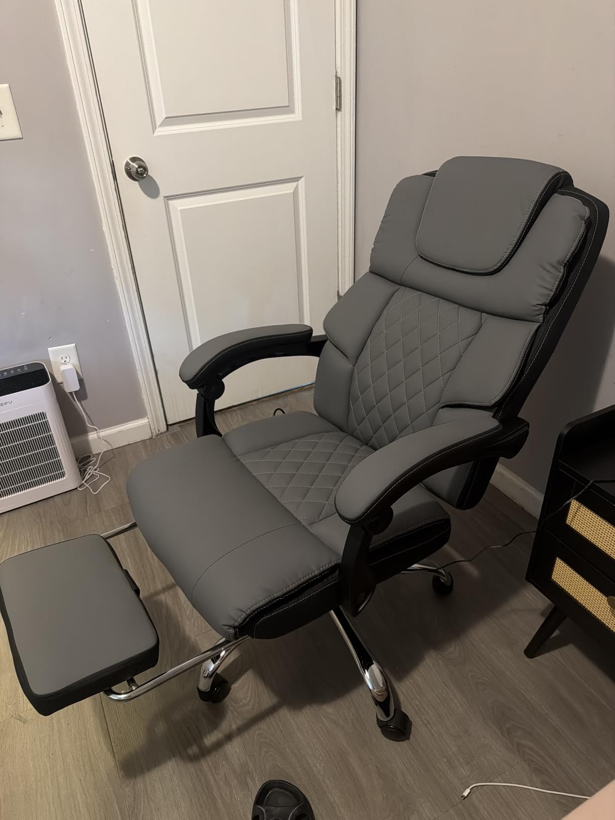 Massage Office Chair 6 Points 500lbs with Footrest,Reclining Desk Chair with Vibration Heat,Executive Big and Tall Chairs for Heavy People,Adjustable Height Ergonomic Black customer photo 2