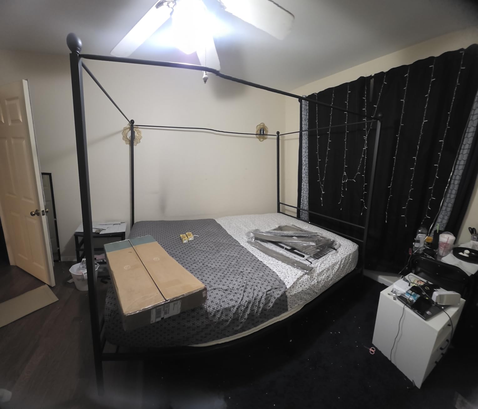 Lutown-Teen Canopy Bed Frame Queen, Four Poster Metal Frame, Black customer photo 1