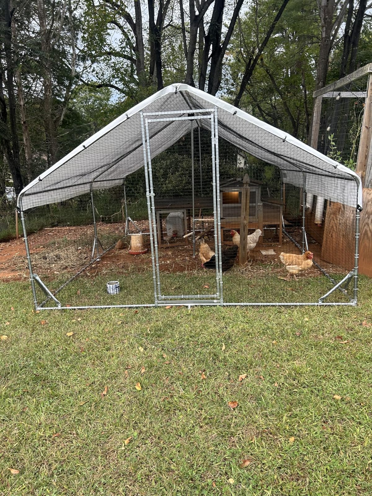 CHIKENCOOP 2-Room Metal Chicken Coop Run, Hardware Cloth, Solar Light customer photo 2