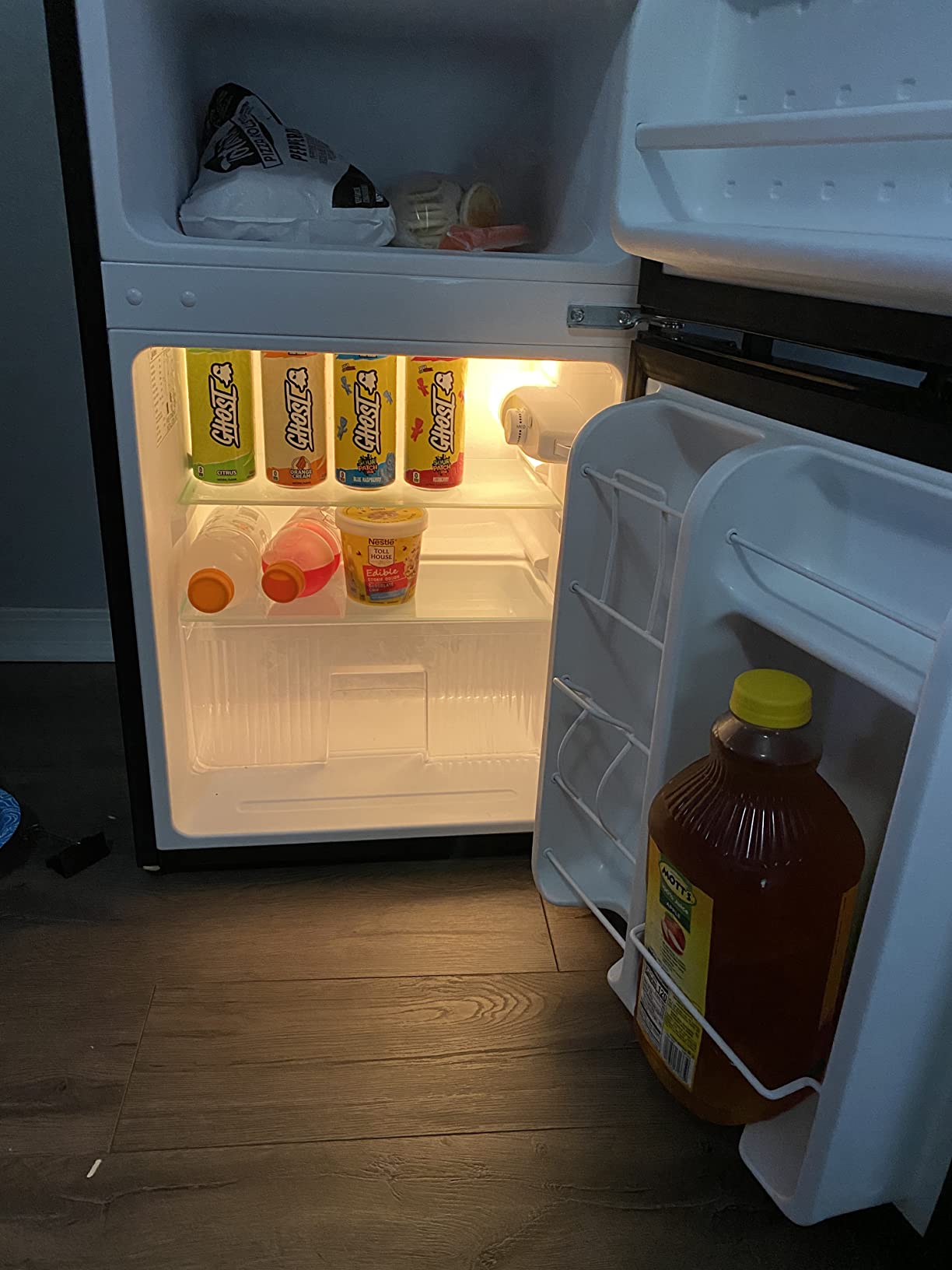Midea 3.1 Cu.ft Mini Fridge with Freezer, Energy Star Certified, for Dorm customer photo 2