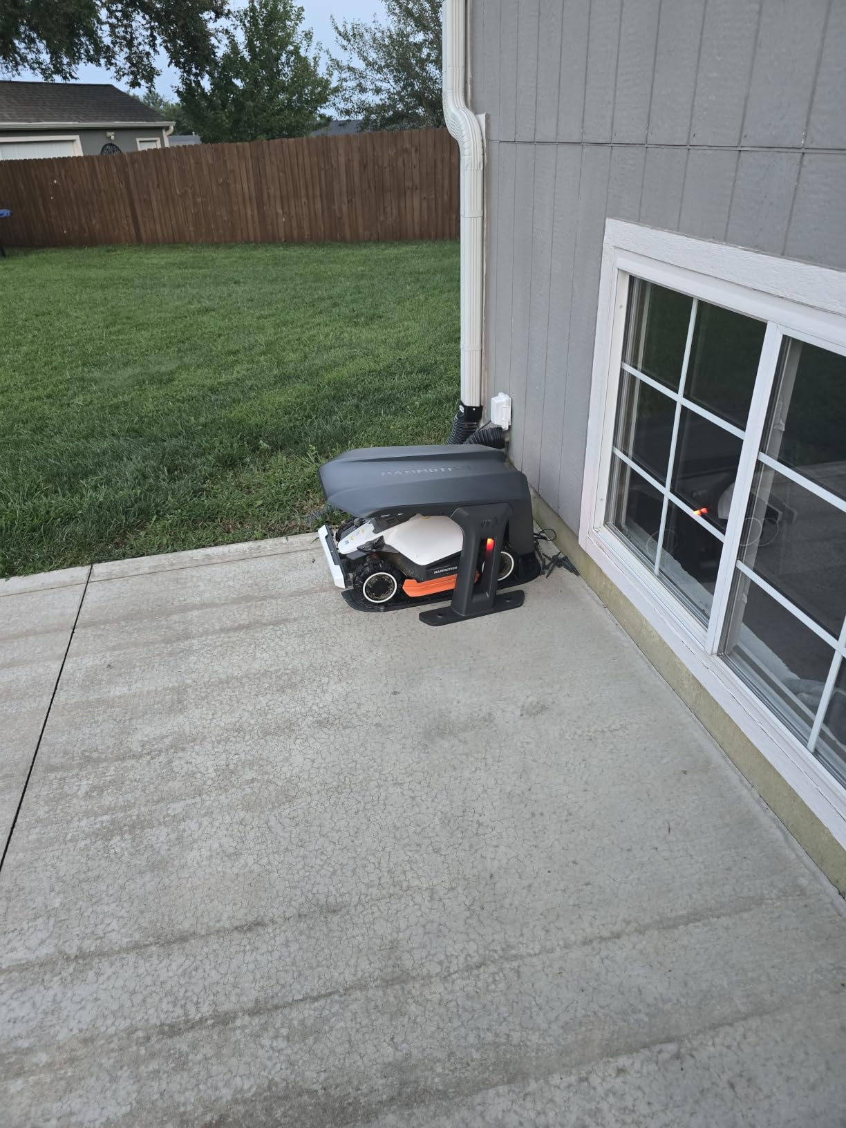 Mammotion LUBA 3 AWD 3000H Robot Lawn Mower for 0.75 Acre, 360° LiDAR+NetRTK+AI Vision Tri-Fusion Positioning, All-Wheel-Drive for 80% Slopes, 30 Multi-Zone Management, Cutting Height 2.2