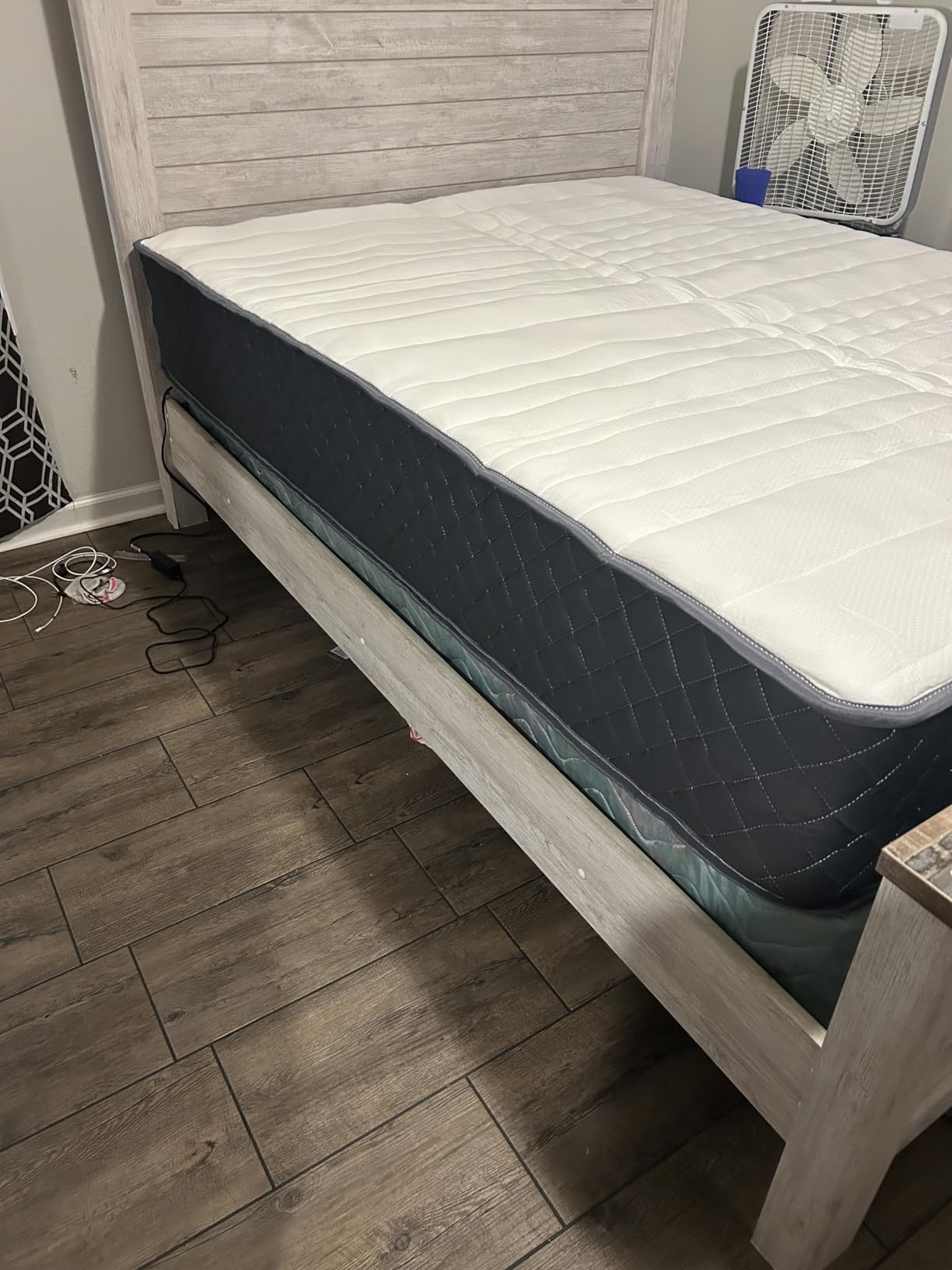 California King Mattress, 12 Inch Hybrid Mattress with Breathable Foam & Individually Pocket Springs, Medium Firm Memory Foam Mattress in a Box for Back Support, California King Size 84x72x12 Inch customer photo 1