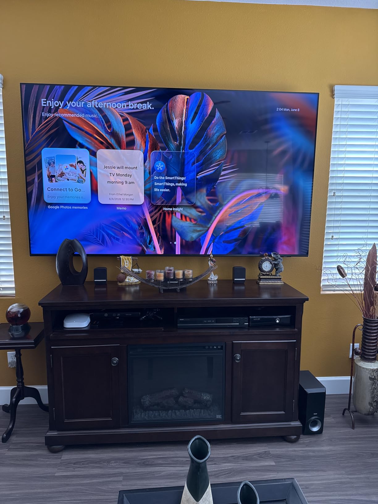 Samsung 85-Inch Class M80H Series, Mini LED, 4K, Smart TV, 2026 Model customer photo 1