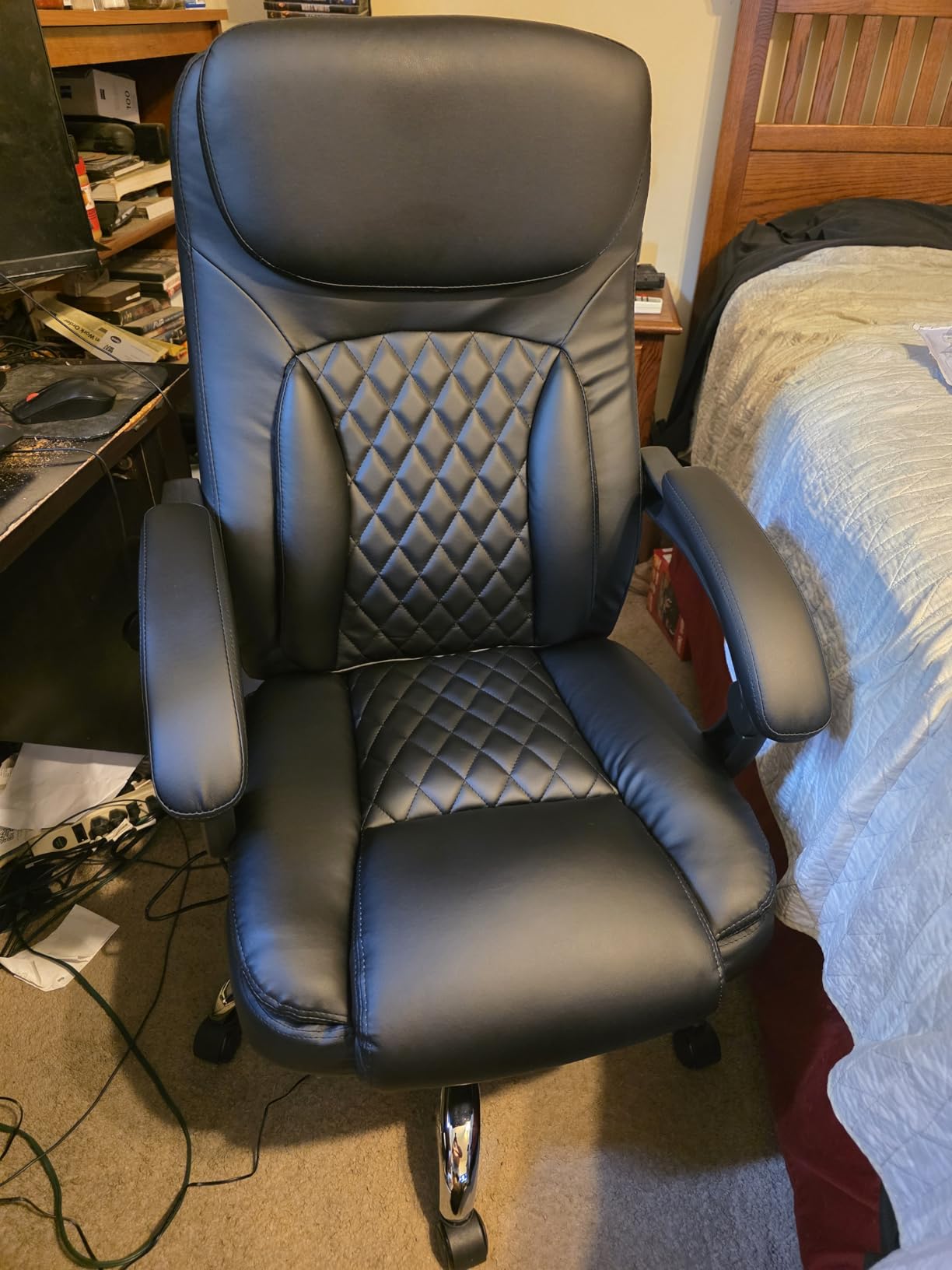 500LBS Massage Office Chair, Reclining 6 Points Vibration and Heat Desk Chair with Foot Rest, Ergonomic Executive Office Chairs, Comfy Wider & Thicker Seat, Big and Tall Gaming Chair, PU Leather Black customer photo 1