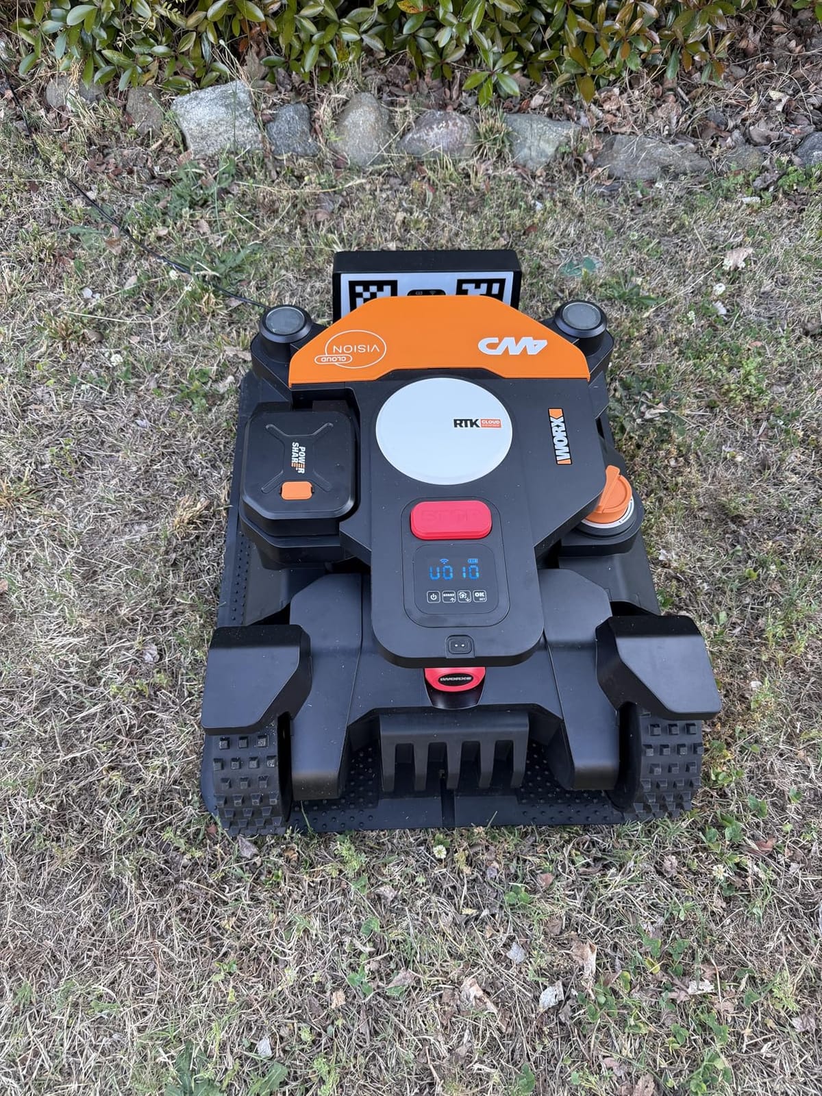 WORX Robot Lawn Mower 4WD for 1/2 Acre, No Perimeter Wire, WR342 customer photo 2