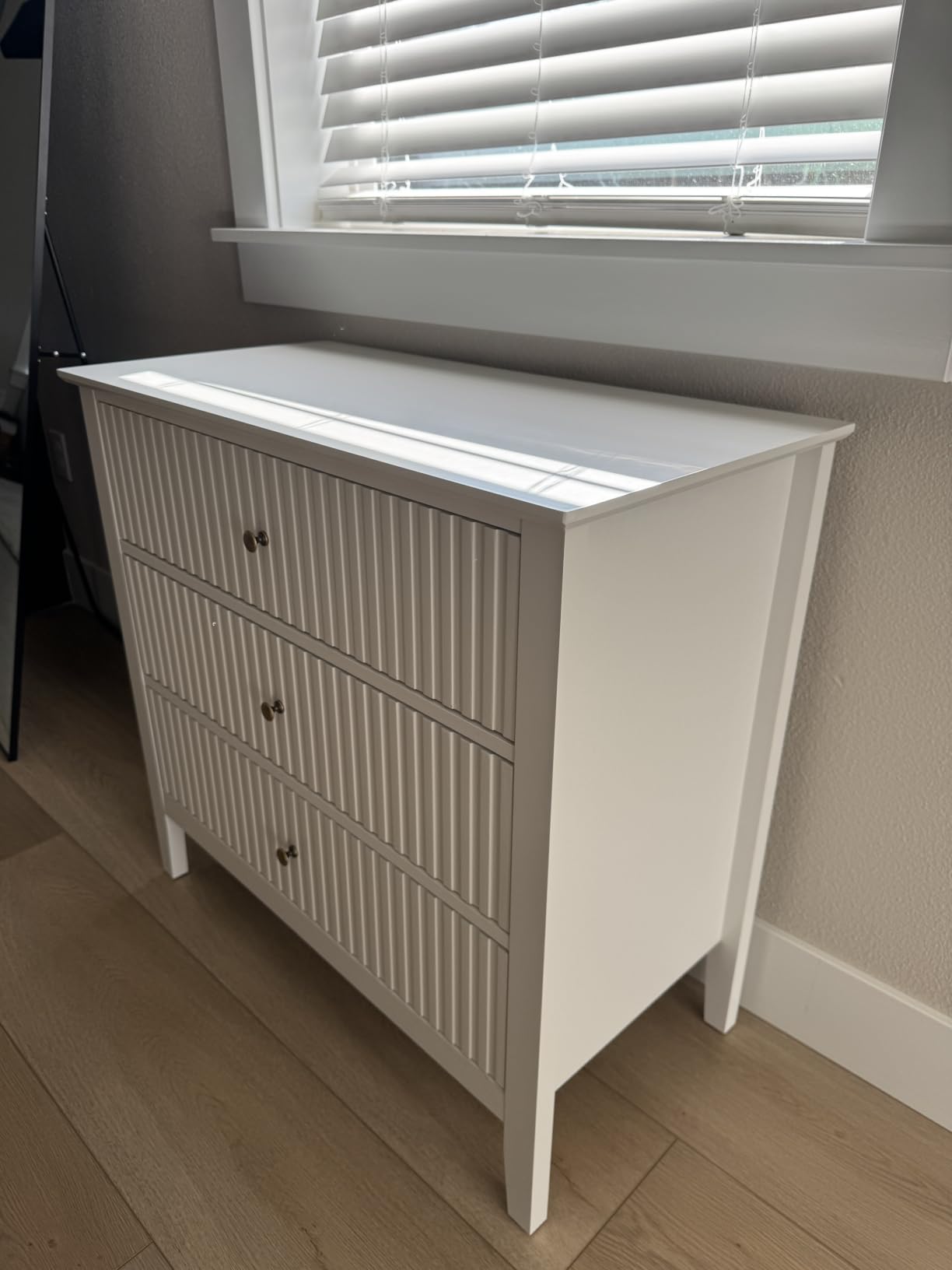 RoyalCraft Fluted Dresser for Bedroom with 9 Drawers, 59