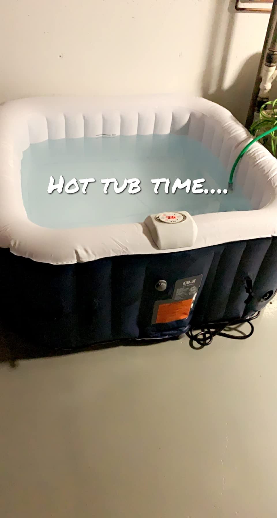 CO-Z 6ft Inflatable Hot Tub, 4-Person Outdoor Spa with 94 Air Jets & Heater customer photo 2