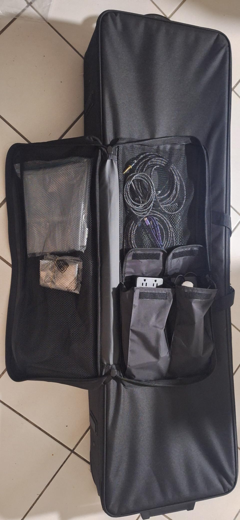 Gator Cases Legacy Hybrid Series Lightweight Rolling Keyboard Case for 88 Note Keyboards and Electric Pianos (GK-88) customer photo 1