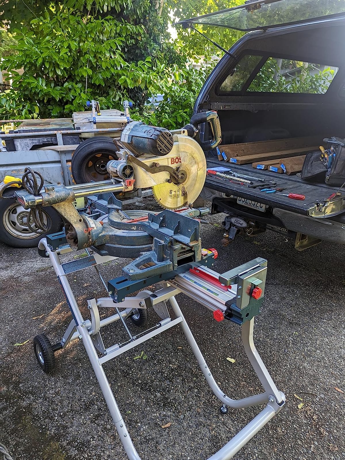 BOSCH T4B Gravity-Rise Miter Saw Stand with Wheels for Miter Saws customer photo 1