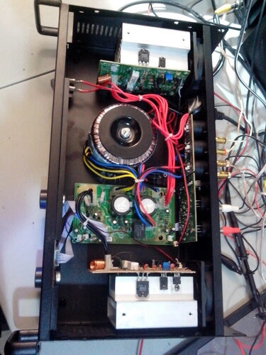 Professional Audio Bluetooth Power Amplifier - 2-Channel Rack Mount Bridgeable, LED Indicators, Shockproof Binding Posts, Cooling Fans 1000 Watt - Pyle PTA1000 customer photo 1