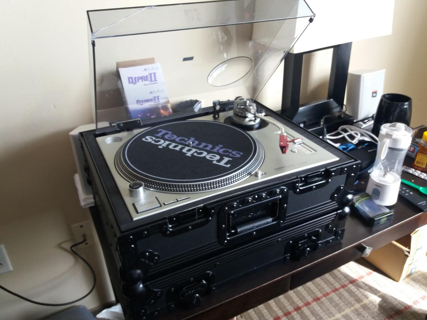 Odyssey FZ1200BL Black Label Turntable Flight Case customer photo 2