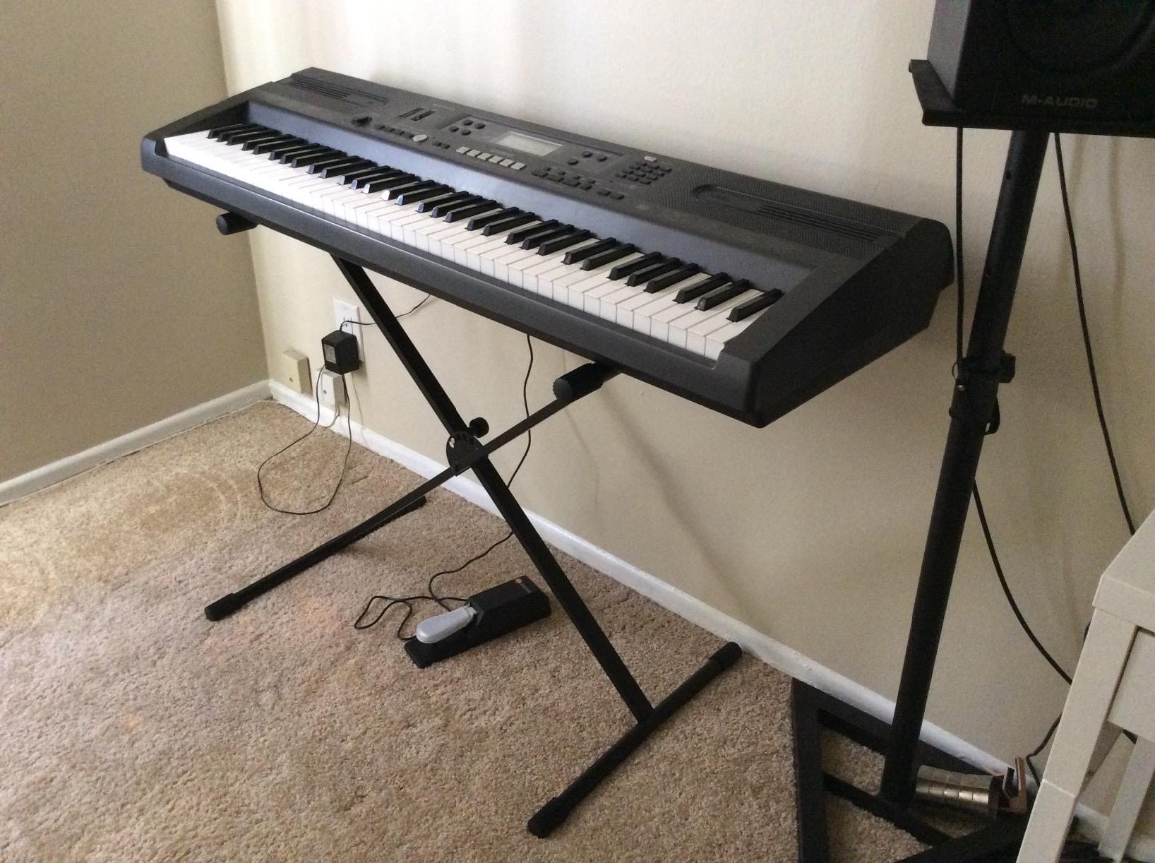 Stage Rocker Single-X Style Classic Folding Keyboard & Digital Piano Stand, Adjustable Width & Height, Durable & Sturdy, Easy to Assemble for Travel/Storage, Sleek Black, Powered by Hamilton(SR524000) customer photo 1