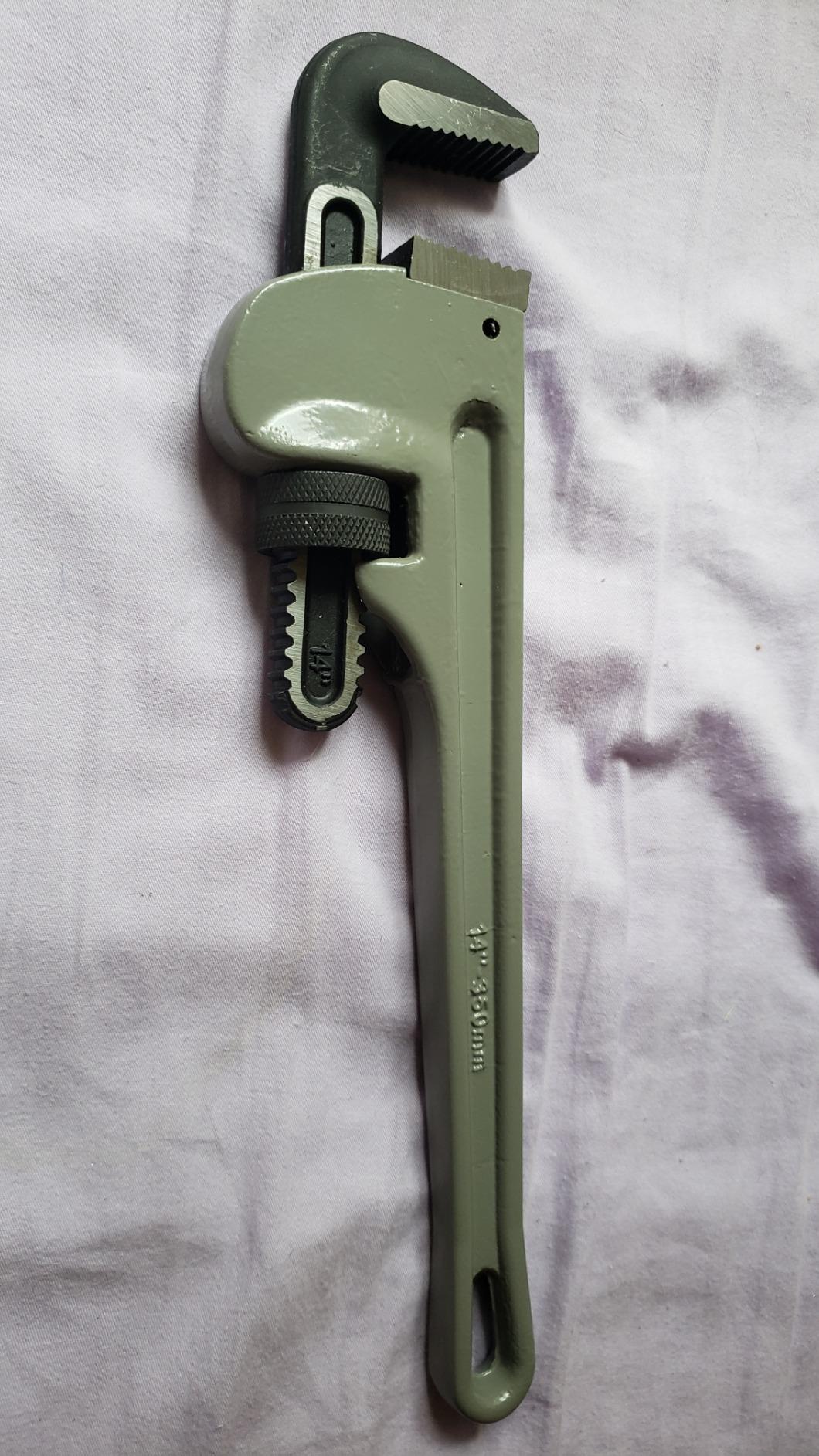 MAXPOWER 14-Inch Pipe Wrench, 2-inch Jaw Capacity customer photo 1
