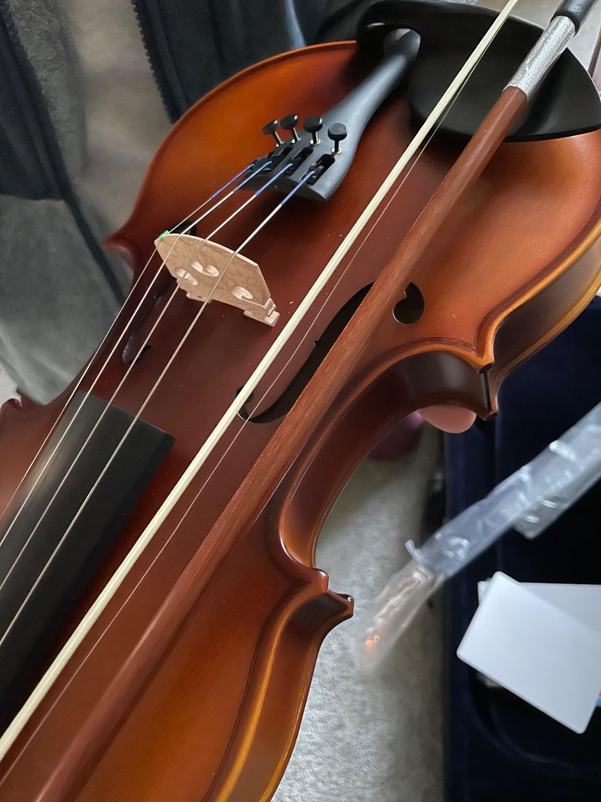 Ricard Bunnel G2 Violin Outfit 4/4 Size - Carrying Case and Accessories Included - Solid Maple Wood and Ebony Fittings By Kennedy Violins customer photo 2