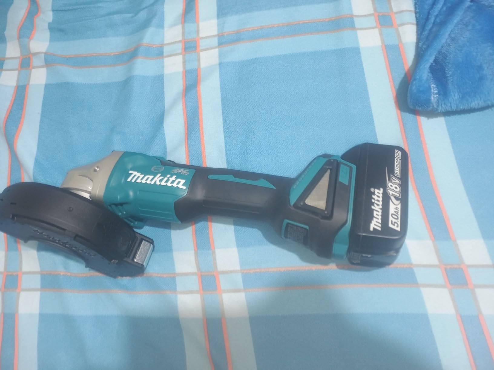 Makita XAG09Z 18V LXT Lithium-Ion Brushless Cordless 4-1/2
