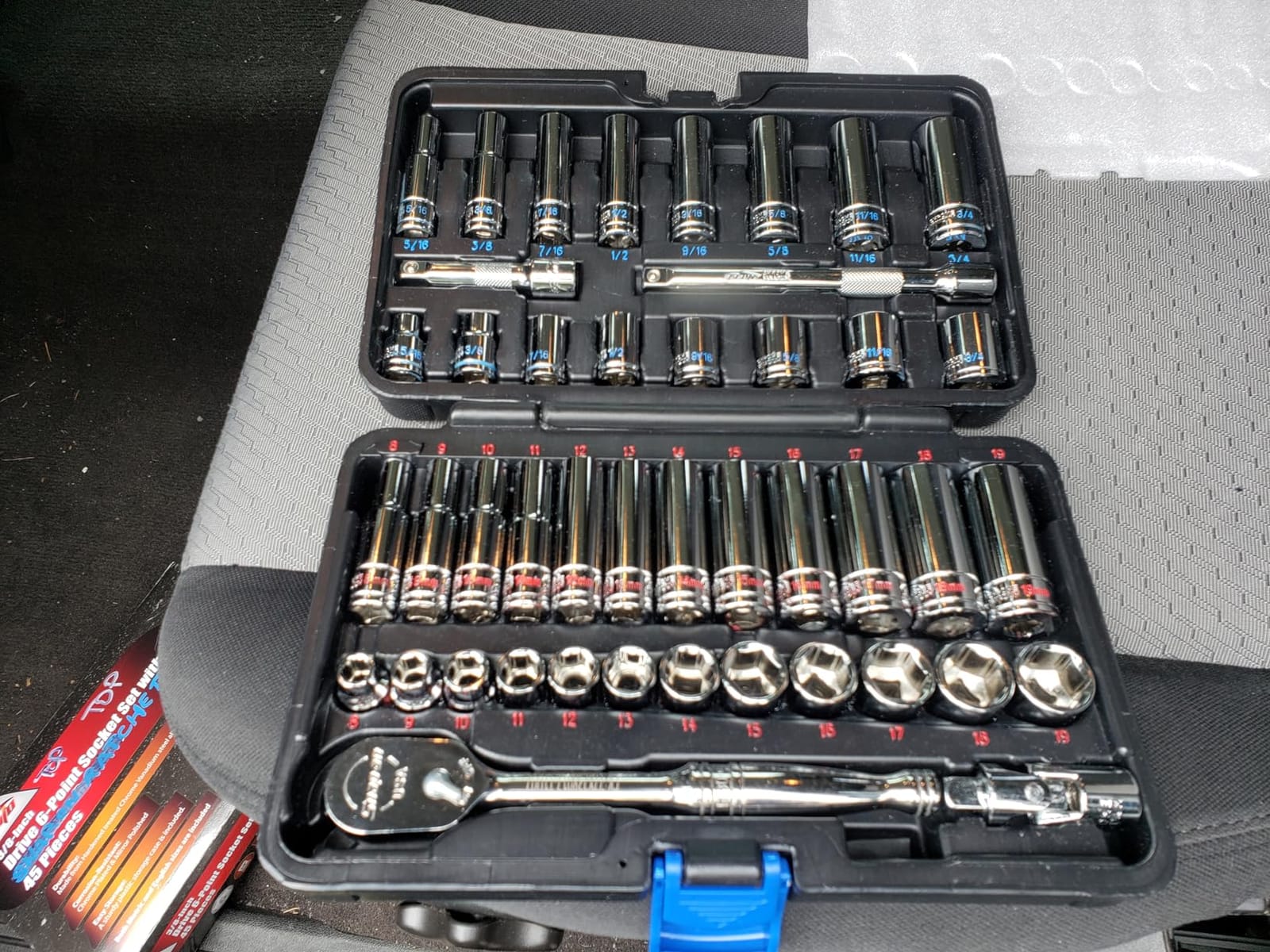 EPAuto 69 Pieces 1/4-Inch & 3/8-Inch Drive Socket Set, Pear Head Ratchet customer photo 2