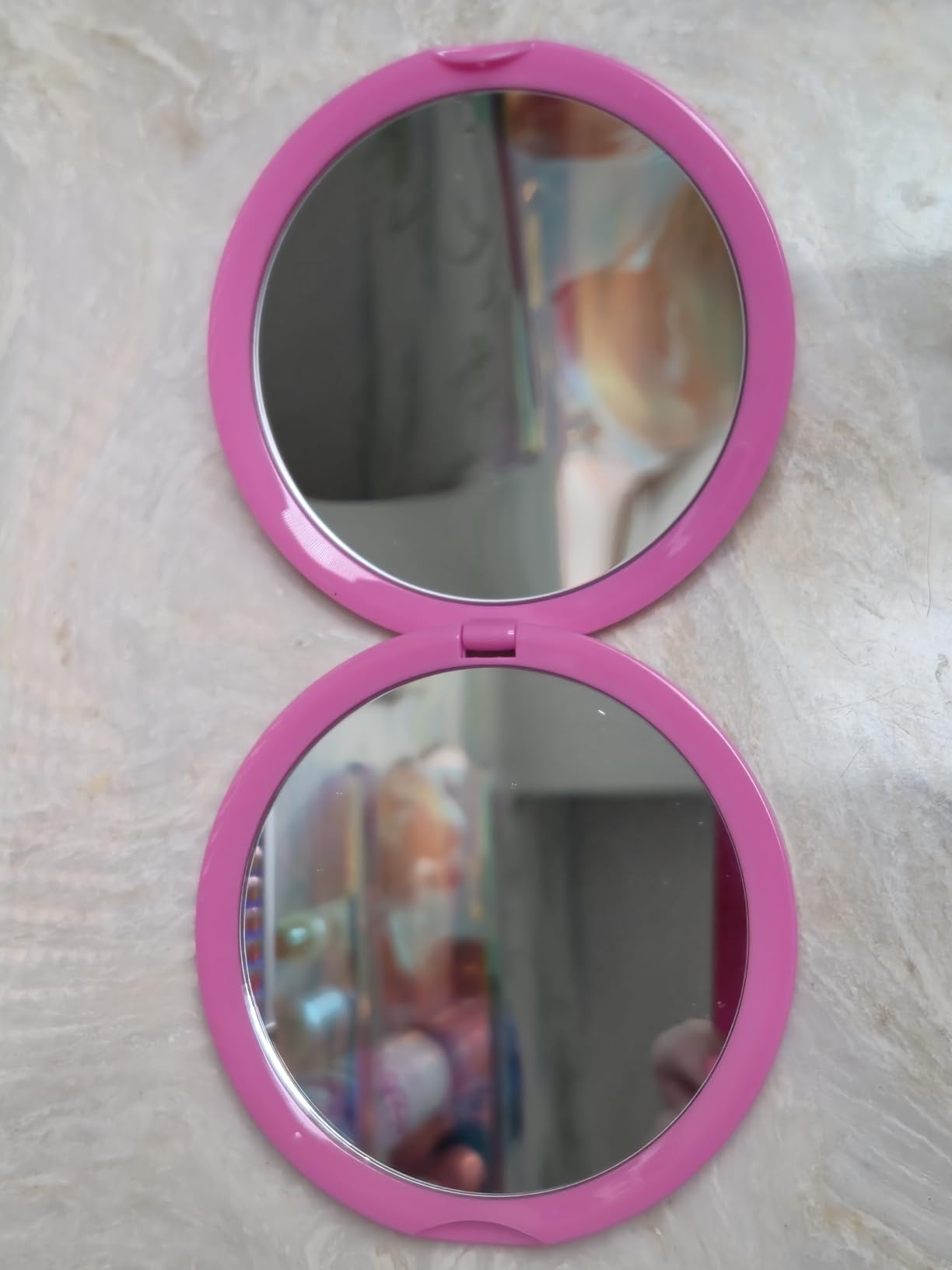 deweisn Magnifying Compact Cosmetic Mirror Elegant Pocket Handheld Makeup Mirror with Powerful 10x Magnification and 1x True View Mirror for Travel or Your Purse customer photo 1
