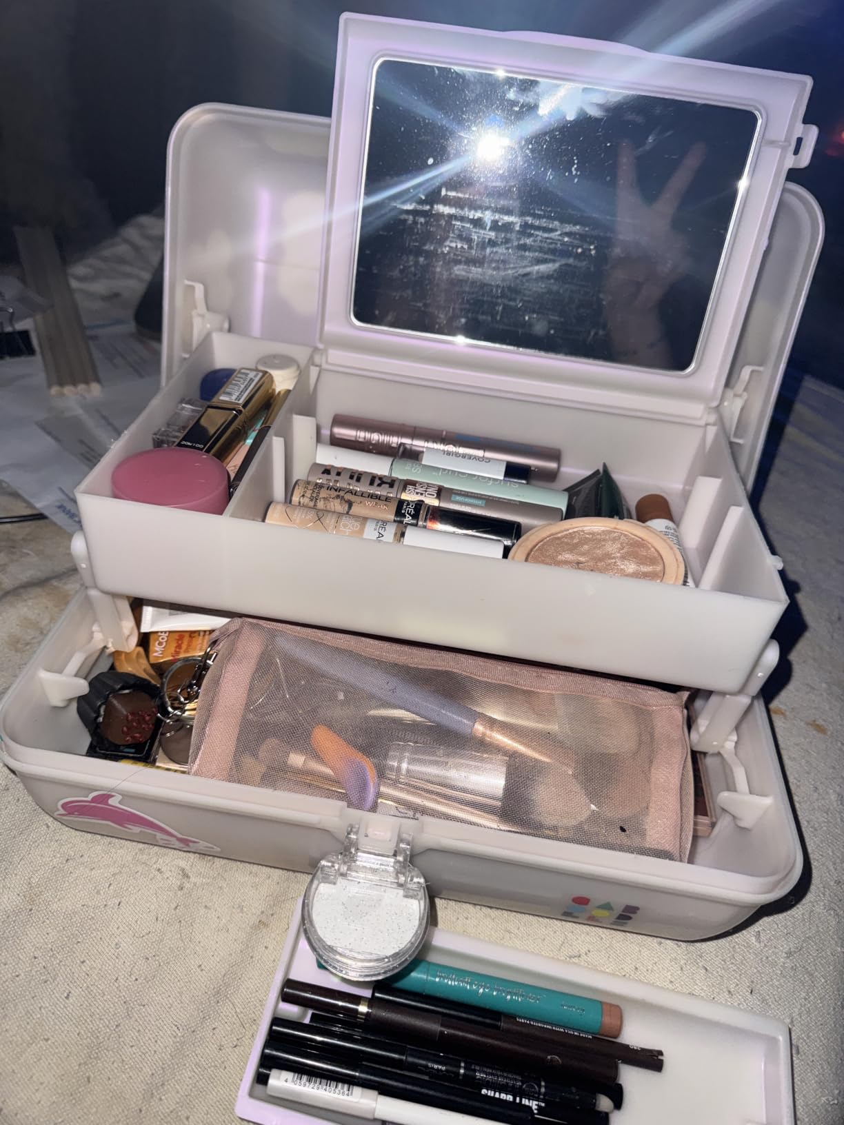 Caboodles On-The-Go Girl Makeup Box, Seafoam on Lavender, Hard Plastic Makeup Organizer Box, Built-In Mirror, Secure Latch for Safe Travel, Spacious Storage for Large Items customer photo 1