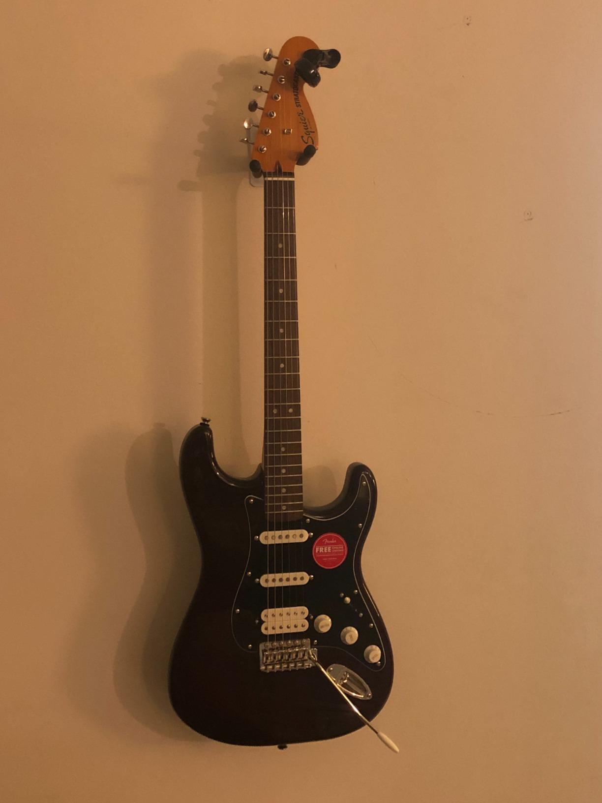 Squier Classic Vibe 70s Stratocaster Electric Guitar, with 2-Year Warranty, Natural, Laurel Fingerboard customer photo 2