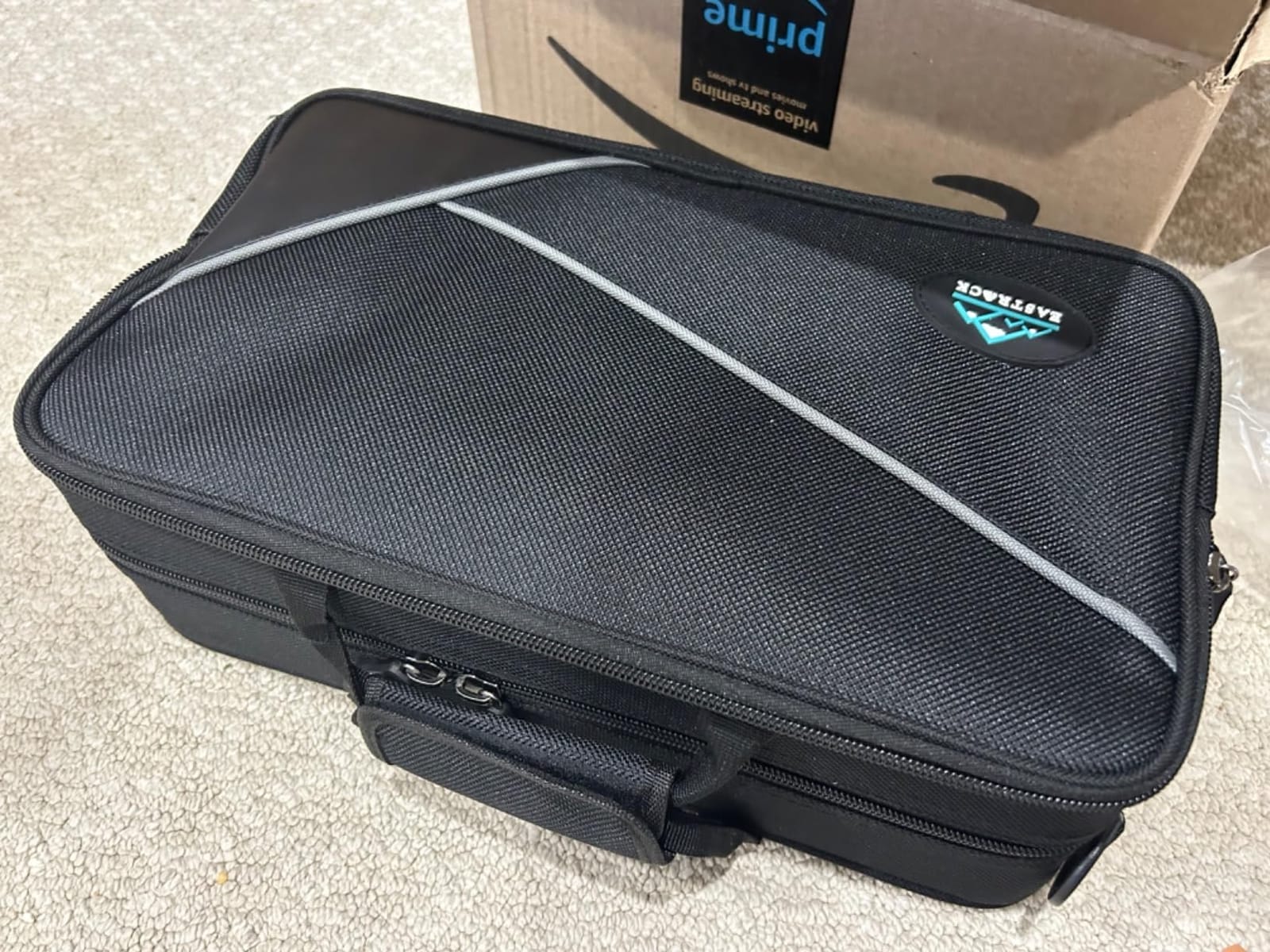 EASTROCK Bb Clarinet 17 Keys ABS Material Wide Range of Tones Particularly Beginner & Students-friendly with Using Tools and 2 Replaceable Barrels customer photo 1