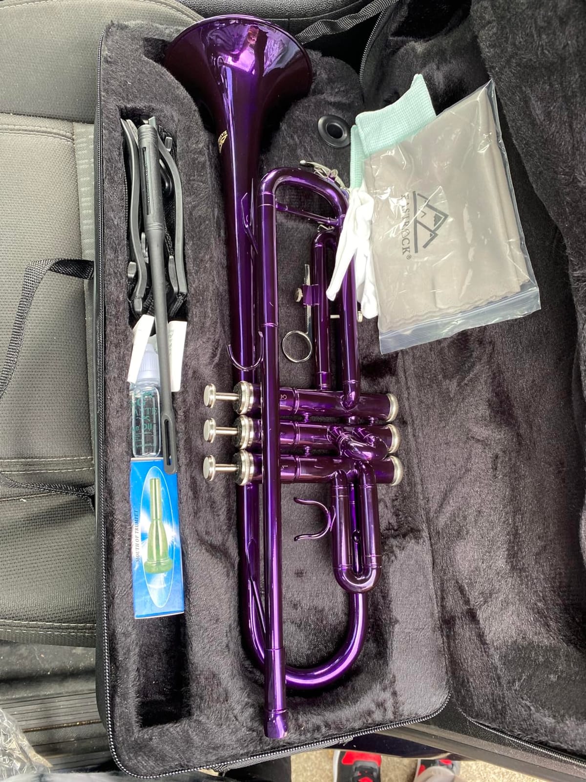 EASTROCK Bb Trumpet Standard Trumpet Set with Carrying Case,Gloves, 7C Mouthpiece and Cleaning Kit (Nickel Plated) customer photo 2