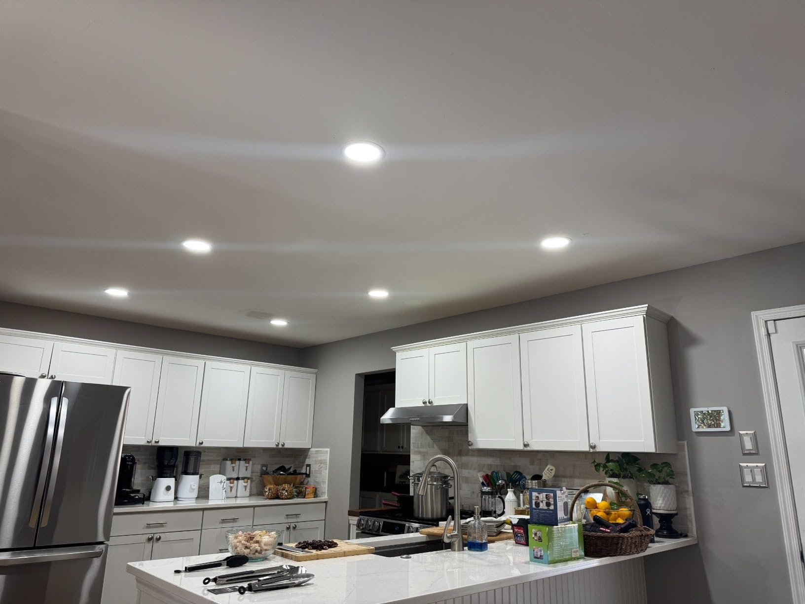Ensenior 6 Pack 6 Inch 5000K Dimmable Canless Wafer LED Recessed Light customer photo 1