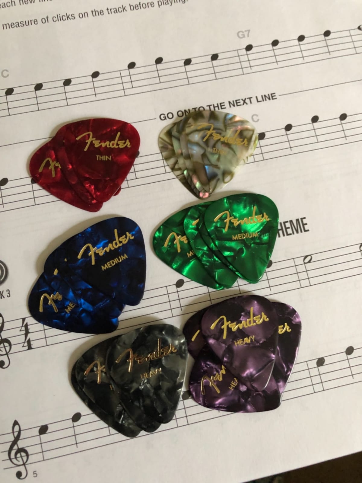 Fender Premium Picks Sampler - 12 Pack Includes Thin, Medium & Heavy Gauges (Austin Bazaar Exclusive) customer photo 2