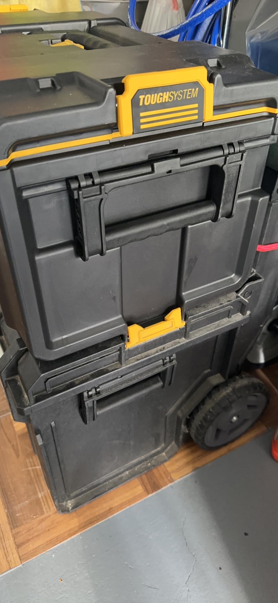 DEWALT TOUGHSYSTEM 2.0, Large Tool Box, 22 in, 110 lbs. Capacity (DWST08300) customer photo 1