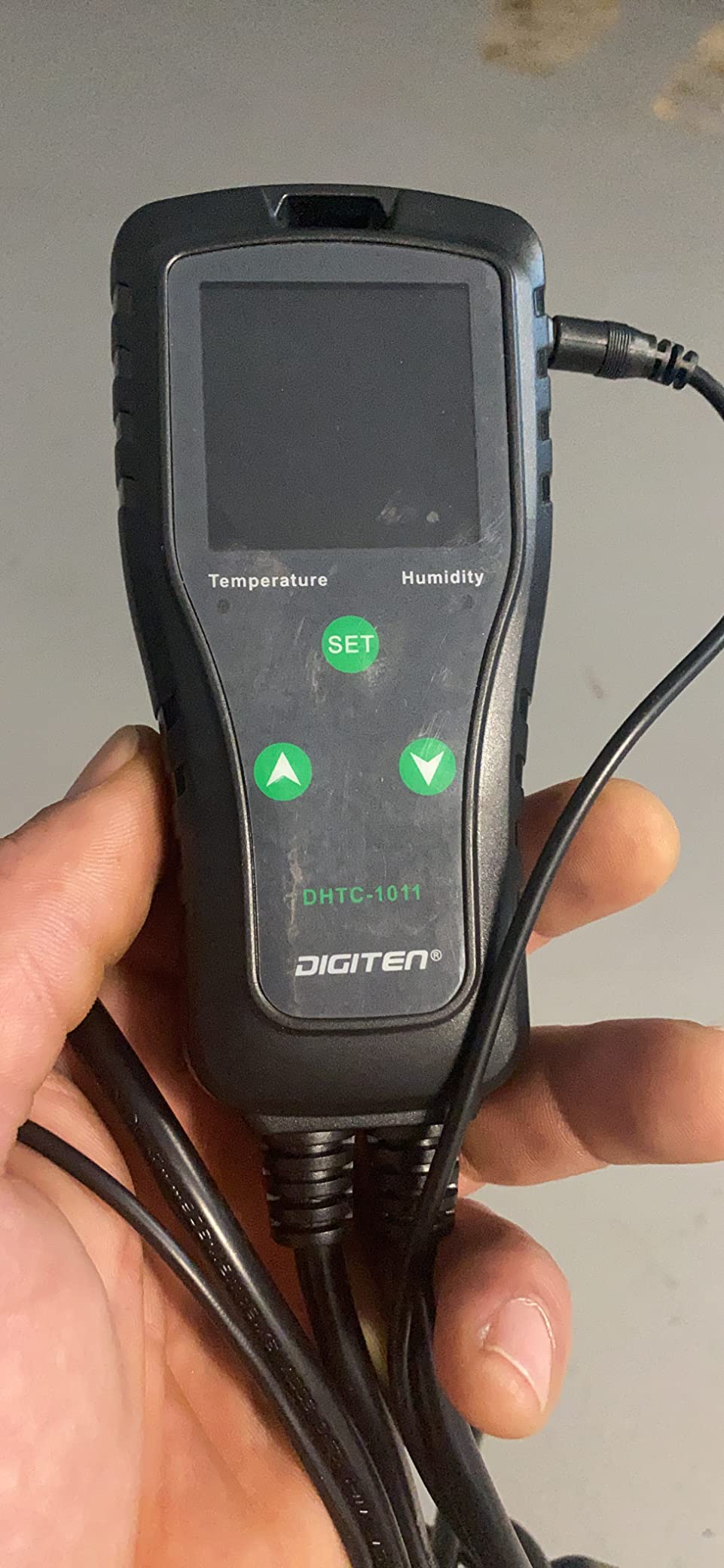 DIGITEN DHTC-1011 Temperature and Humidity Controller Outlet Plug in Thermostat Humidistat Reptile Humidity Controller Greenhouse Thermostat Heating Cooling Humidifier Dehumidifier customer photo 1